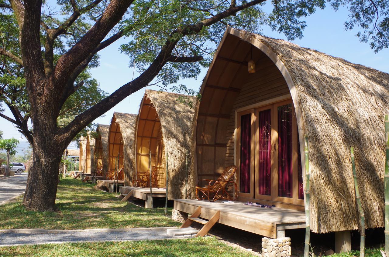 Bamboo Bungalow Kampot Exterior photo