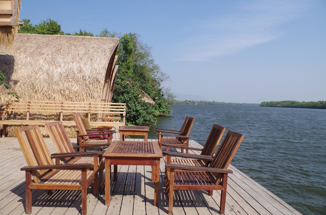 Bamboo Bungalow Kampot Exterior photo